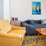 House Laluna