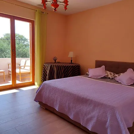 House Laluna Apartamento Gustirna